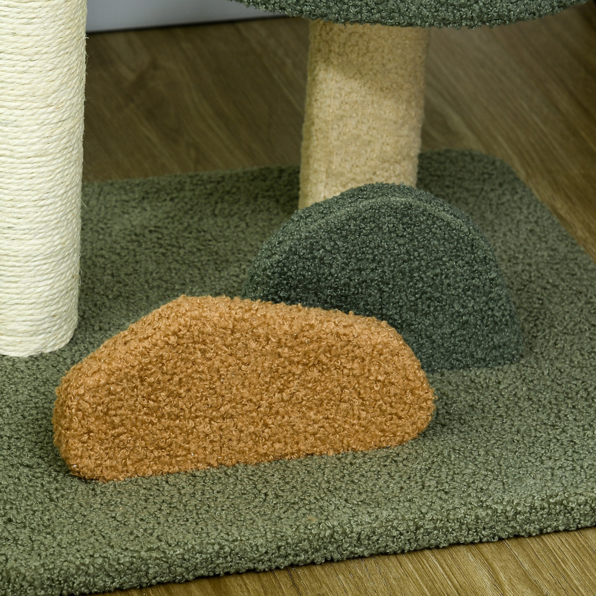 52cm Small Cat Tree for Indoor Cats, Scratching Posts with Two Beds, Toy Ball