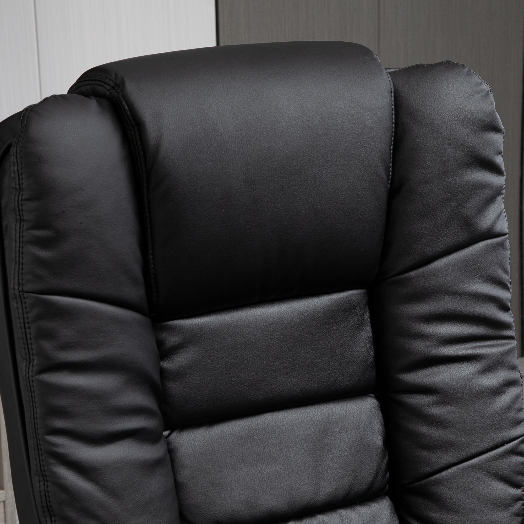Recliner Chair With footstool, Recliner Armchair up to 130kg Weight Capacity, 135° Reclining Swivel Sofa Chair, PU Leather Ergonomic Couch Bed with Swivel Wood Base for Living Room, Black