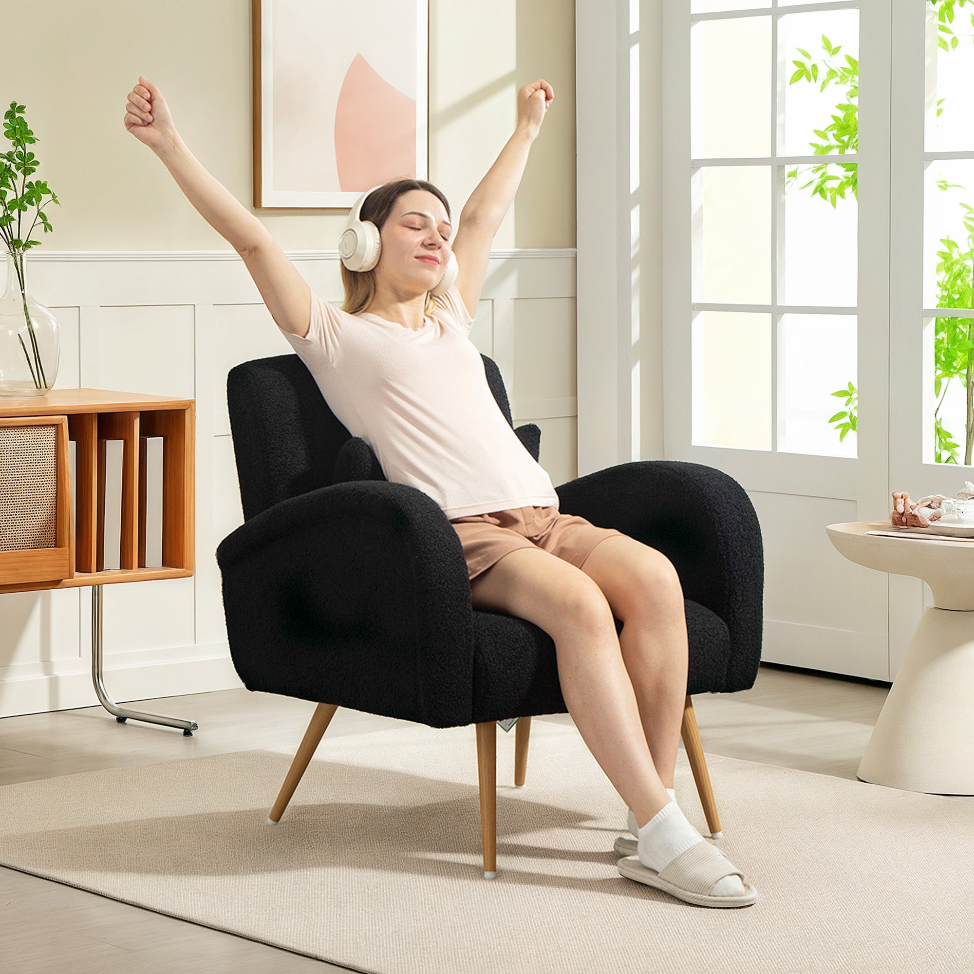 Fynco - Teddy Fleece Accent Chair - Black