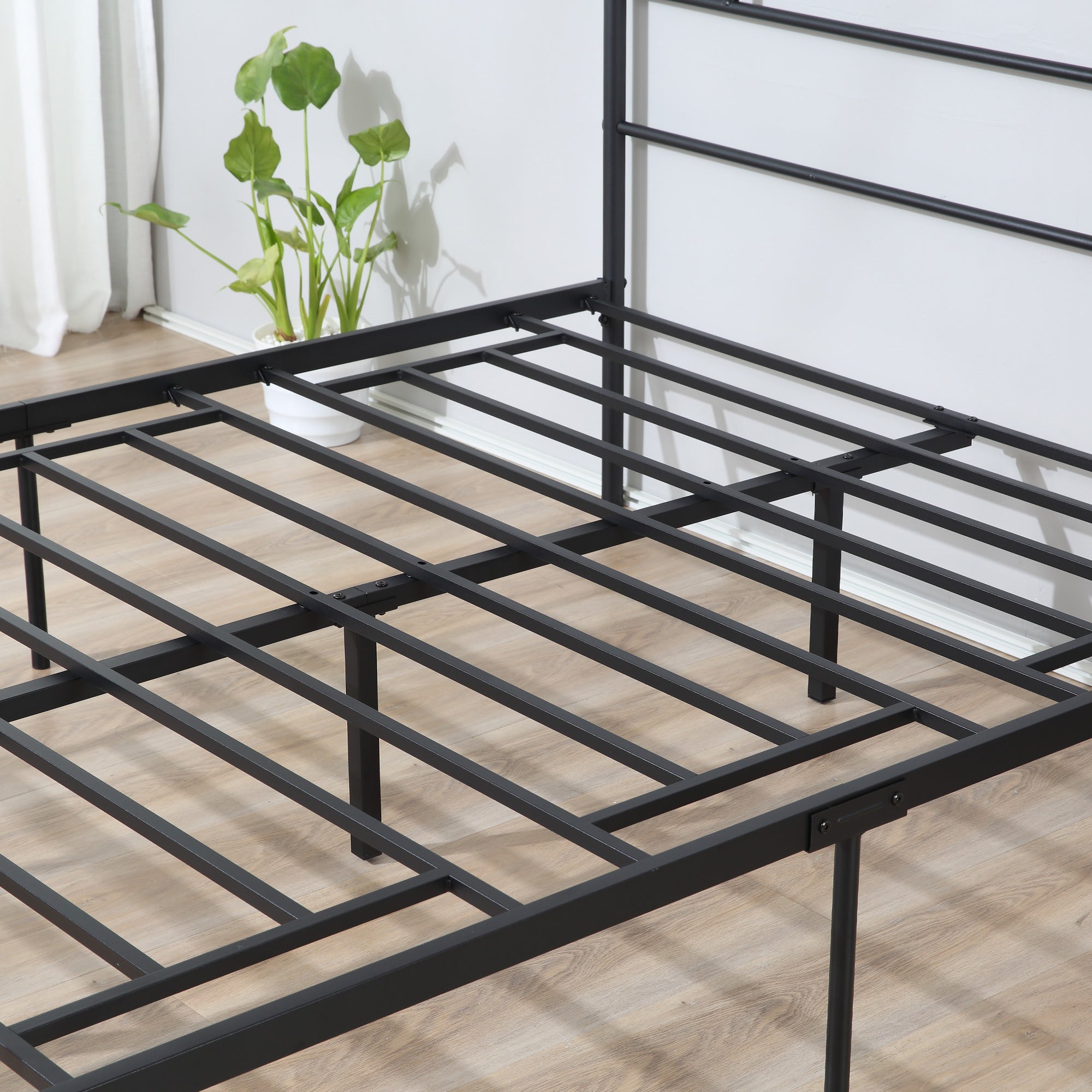 King Metal Bed Frame Solid Bedstead Base with Headboard and Footboard, Metal Slat Support and Underbed Storage Space, Bedroom Furniture, Black