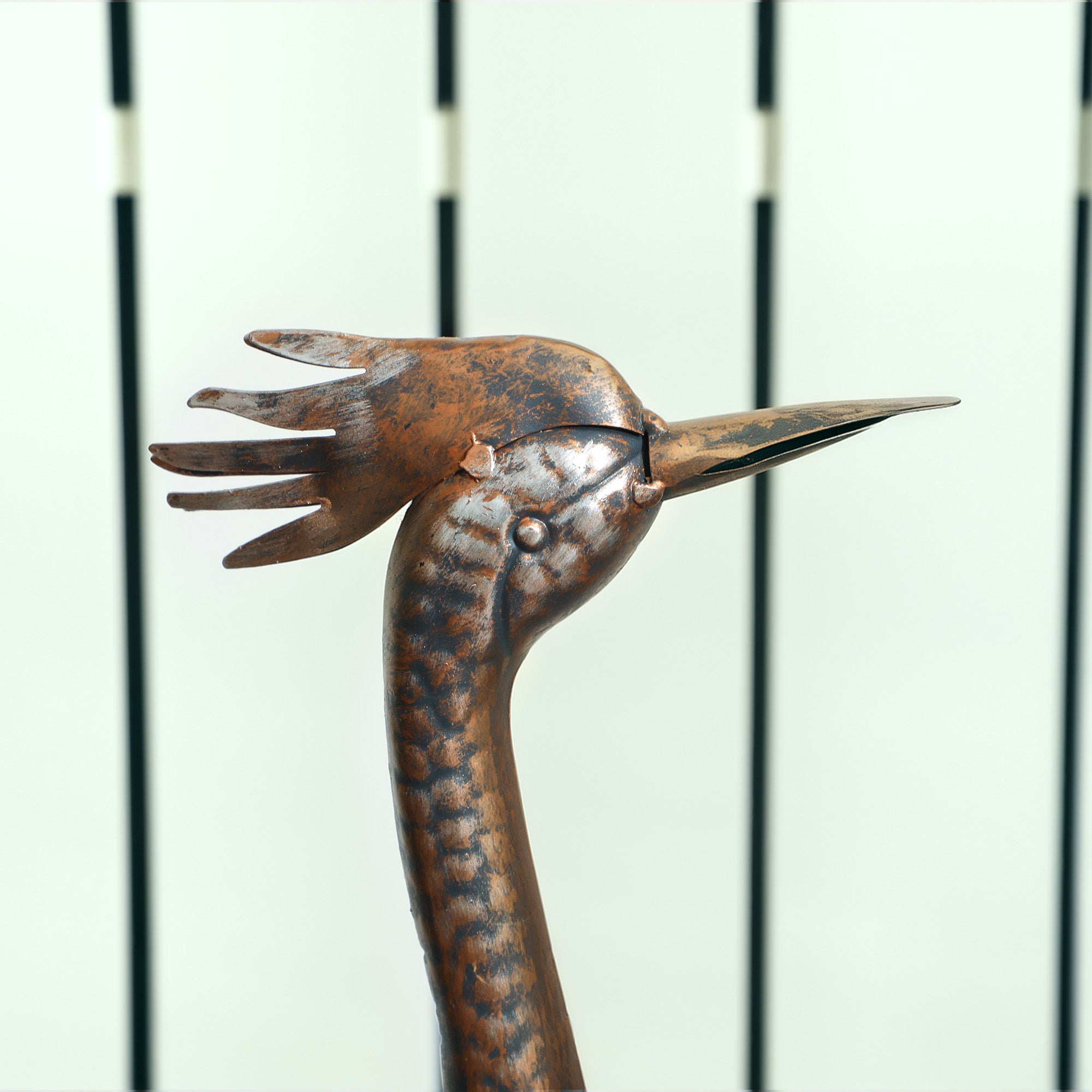 Heron Garden Statue, Standing Garden Ornament, Metal Garden Gift with Stakes for Patio Pond Landscape Decoration, Silver Tone