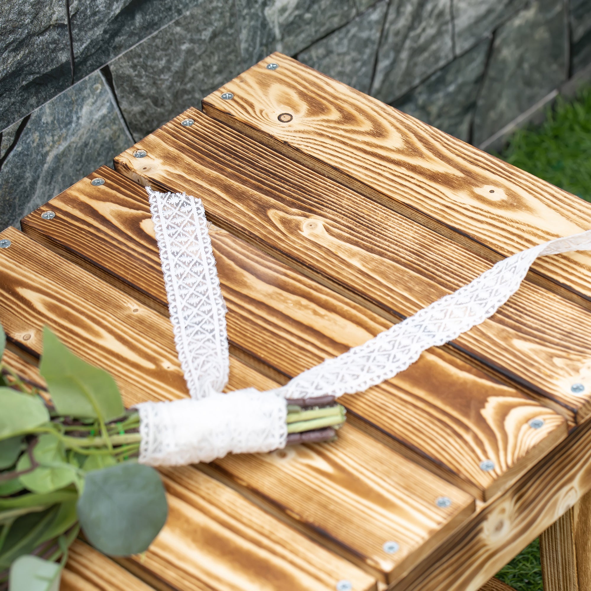 1 Piece 2-seater Outdoor Indoor Wooden Garden Bench Fir Patio Loveseat, 110L x 38W x 35Hcm, Carbonised