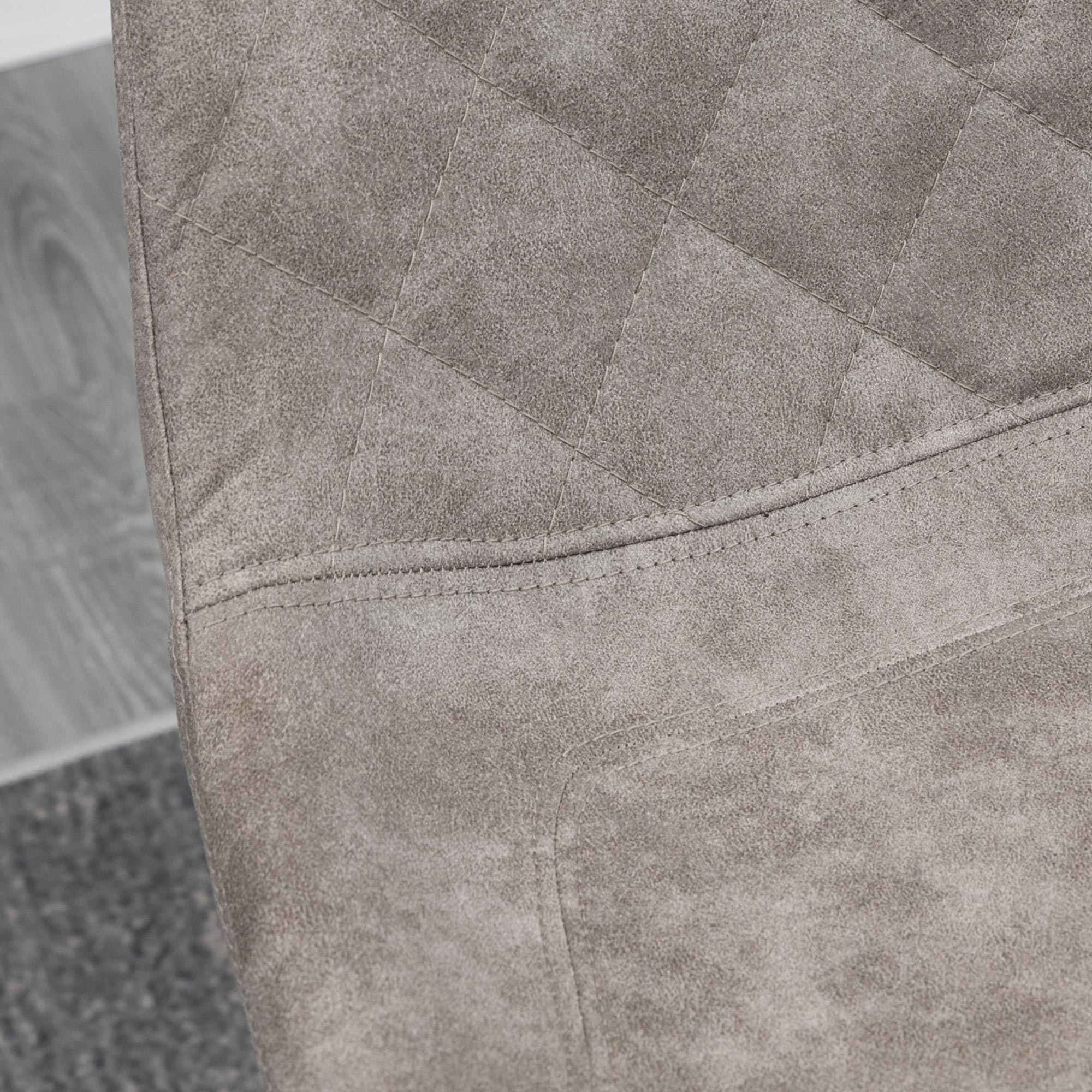 Set Of 2 Bar Stools Vintage Microfiber Cloth Tub Seats Padded Comfortable Steel Frame Footrest Quilted Home Bar Cafe Kitchen Chair Stylish Grey